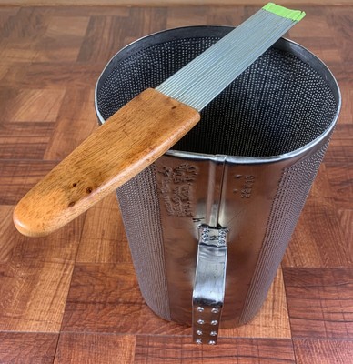 Guira Guiro Kid Niño Metal Con Raspador 18,5 X 9 Cm - Foto 10