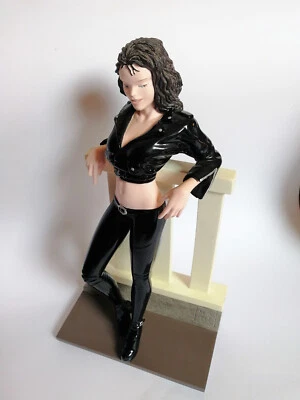 Figurine PAOLA de Manara - Demons et Merveilles - Hauteur : 230mm environ - 2004 - Photo 1/4