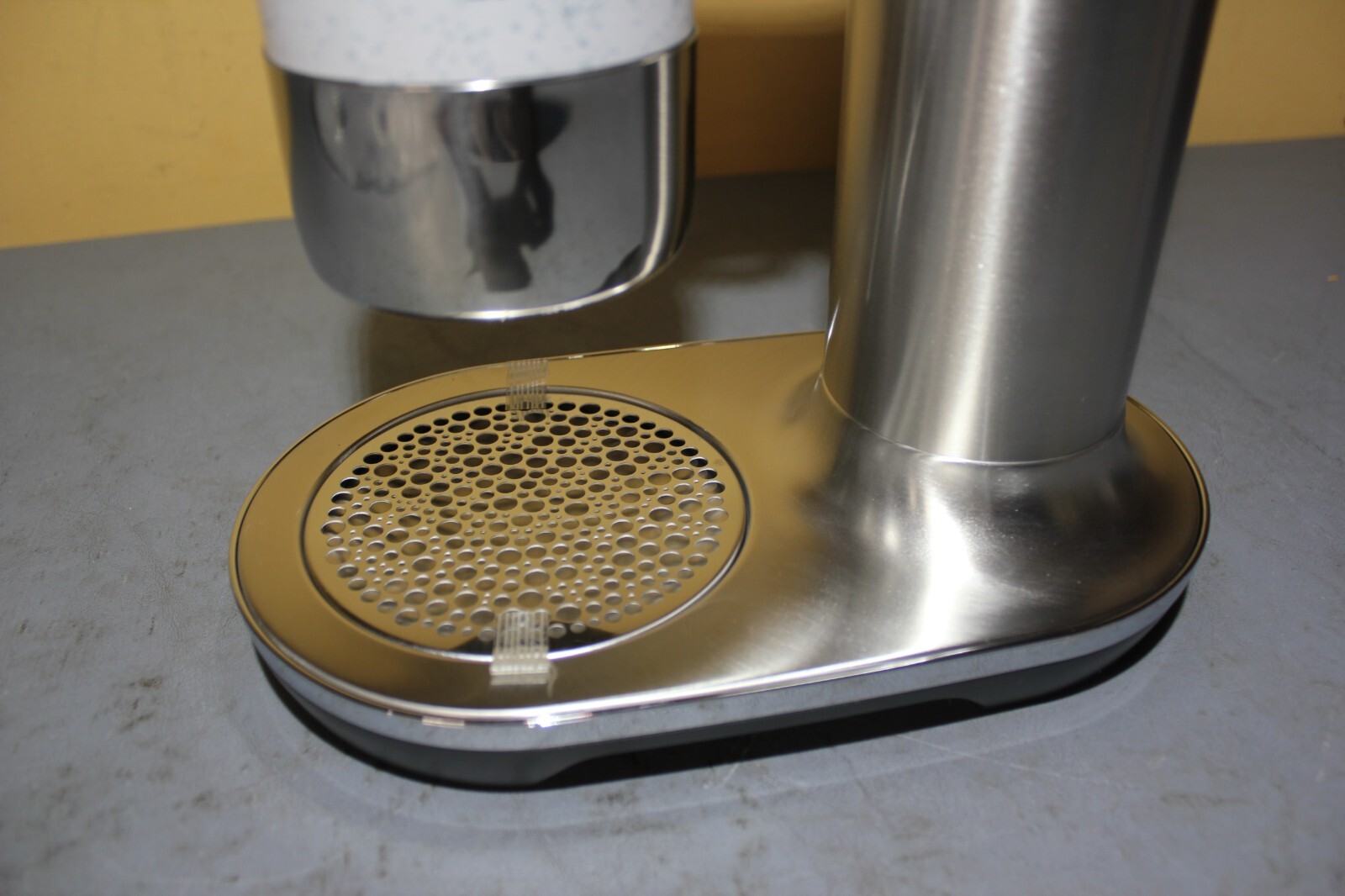 Breville The InFizz Aqua Water Carbonator BCA600BSS Brushed Stainless Steel