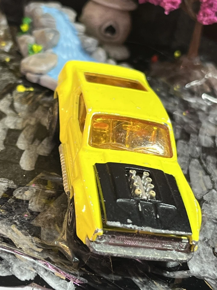 Lesney Matchbox 1972 Ford Boss Mustang No 44 Yellow Diecast USED EX Condition - Image 3 of 4