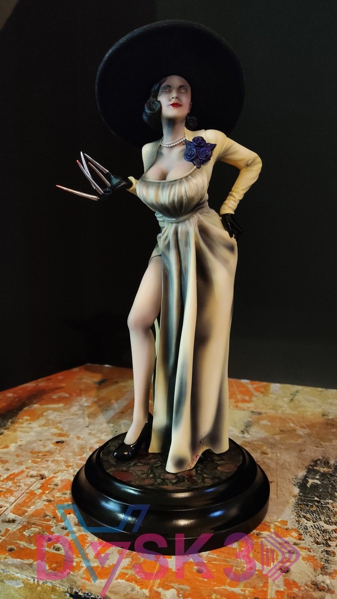 lady dimitrescu statue removable dress Resident Evil Village