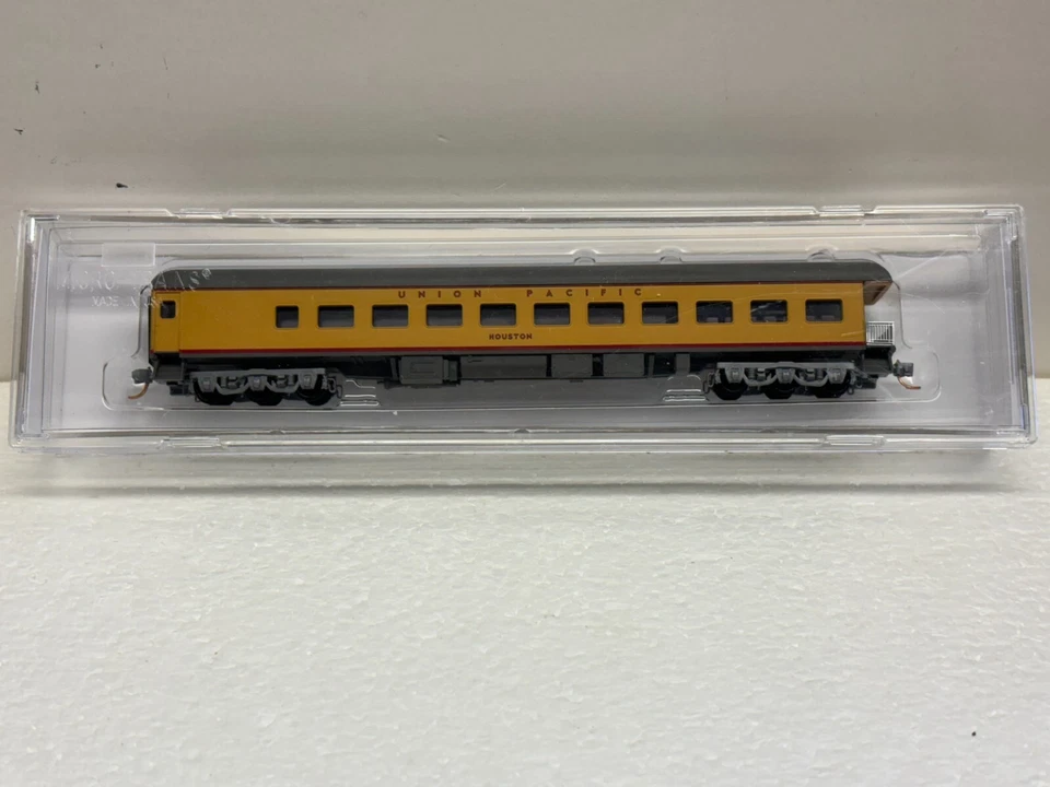 N Scale Micro Trains MTL Special Run 15-165 Executive Line Union Pacific Houston - Image 2 of 4