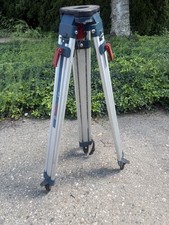UVG* BOSCH BT160RT 63 in. Contractor's Aluminum Tripod