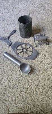 Silver Metal Kitchen Utensil Set Ice Cream Scoop Cup Apple Slicer Egg Slicer Pe 