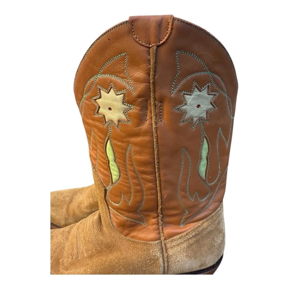 Bota de vaquero occidental vintage hecha a mano con incrustaciones de flores Sundance para mujer talla 5,5 Foto 4 de 4