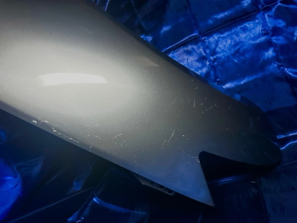 Guardabarros izquierdo Infiniti G35 2003-2006 cupé OEM | Panel gris de fábrica Foto 4 de 4