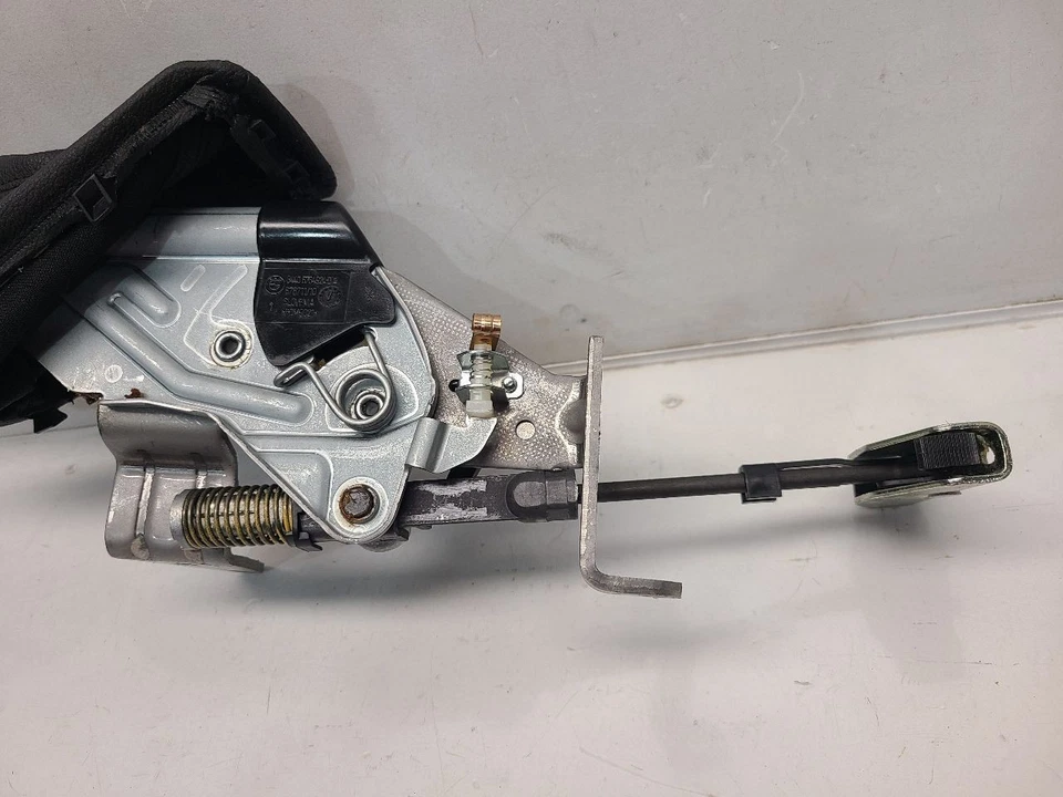 BMW 328XI 2010 (3,0 L/AT/AWD) manija de freno de emergencia *negro* Foto 3 de 4