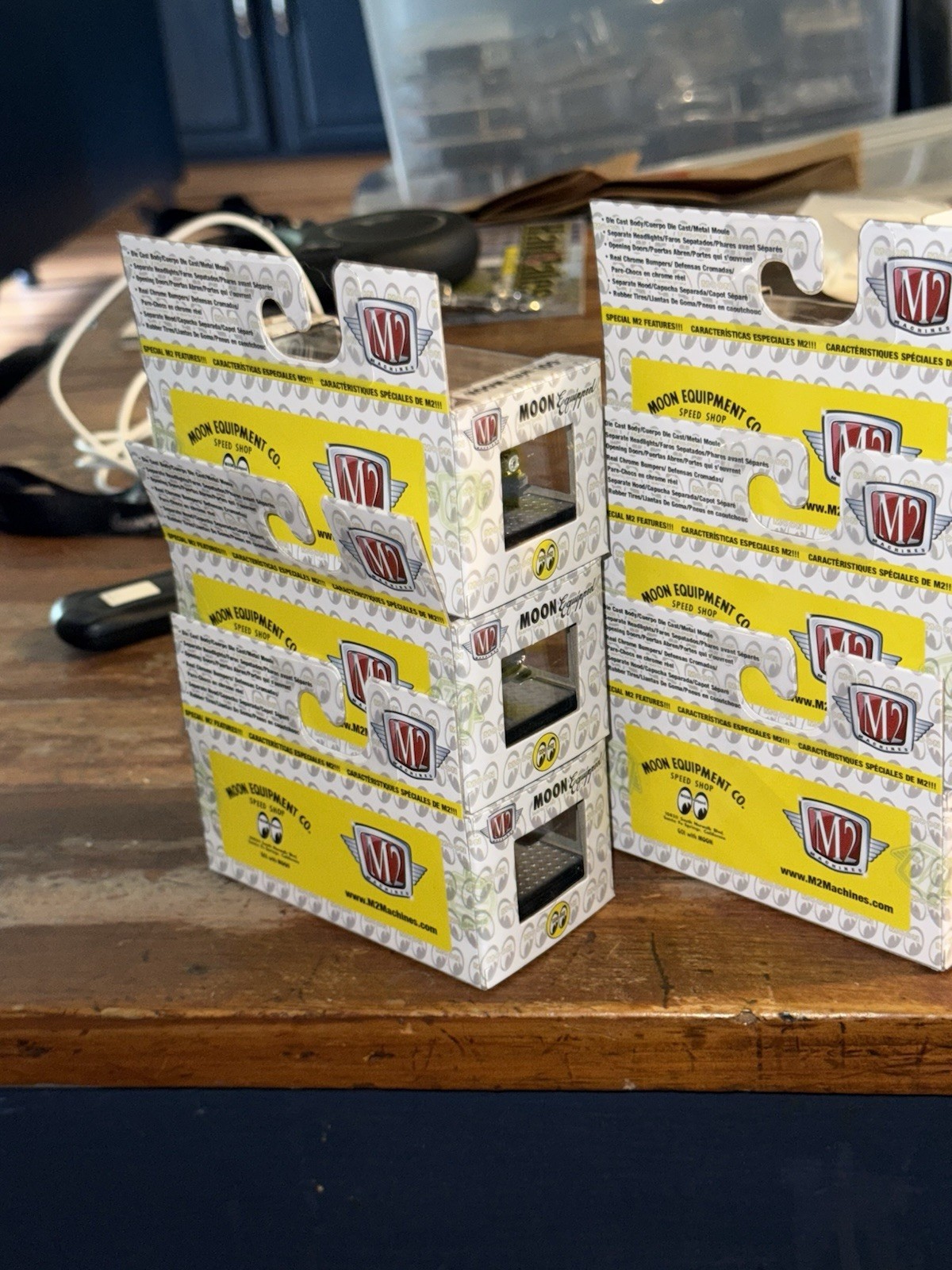 BRAND NEW FULLY COMPLETE W/ DISPLAY SLEEVE M2 MOON-EYES LIQUID GOLD! SET OF 6!