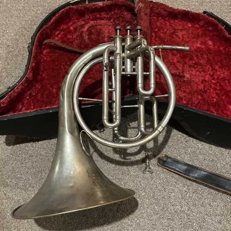 Cavalier Elkhart French Horn w/ Case For parts or decor needs much care 