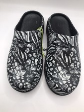 WOMEN'S OOFOS OOCLOG LIMITED BLACK/WHITE/GREY COMBO CAMO RECOVERY CLOG SIZ 8 NWT