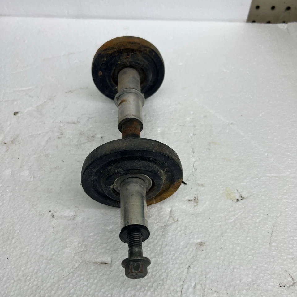 Polaris RMK 600 AXYS 2016 deslizamiento trasero amortiguador delantero eje inferior con ruedas Bogie Foto 3 de 4