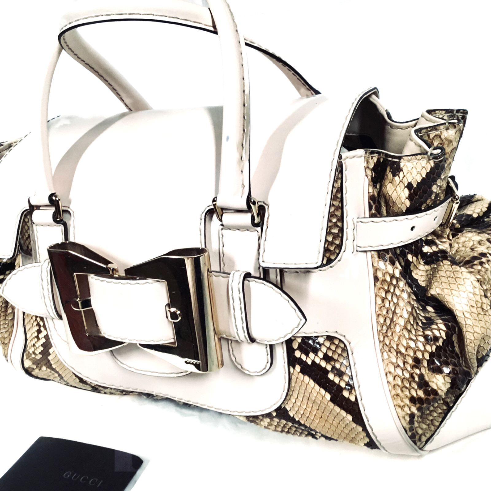 Preowned GUCCI Python and Beige Leather Large Que… - image 4