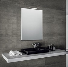 Specchio per bagno 60x80 cm con cornice e con lampada led in alluminio