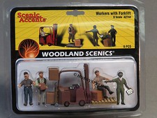 WOODLAND SCENICS WORKERS FORKLIFT o gauge train figures freight people WDS2744