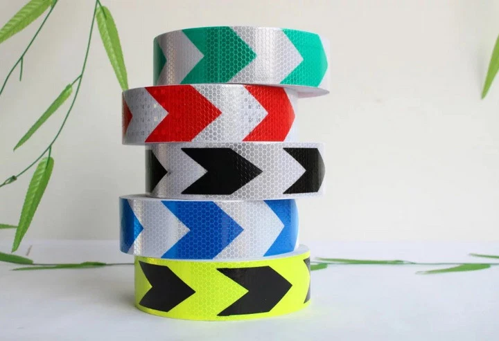10M 25M 38M 3M Reflective Safety Warning Tape Sticker Roll Strip Arrow 5 CM Wide - Image 3 of 3