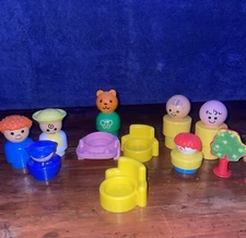 Fisher Price Little People Chunky Bear And Other Random Pieces