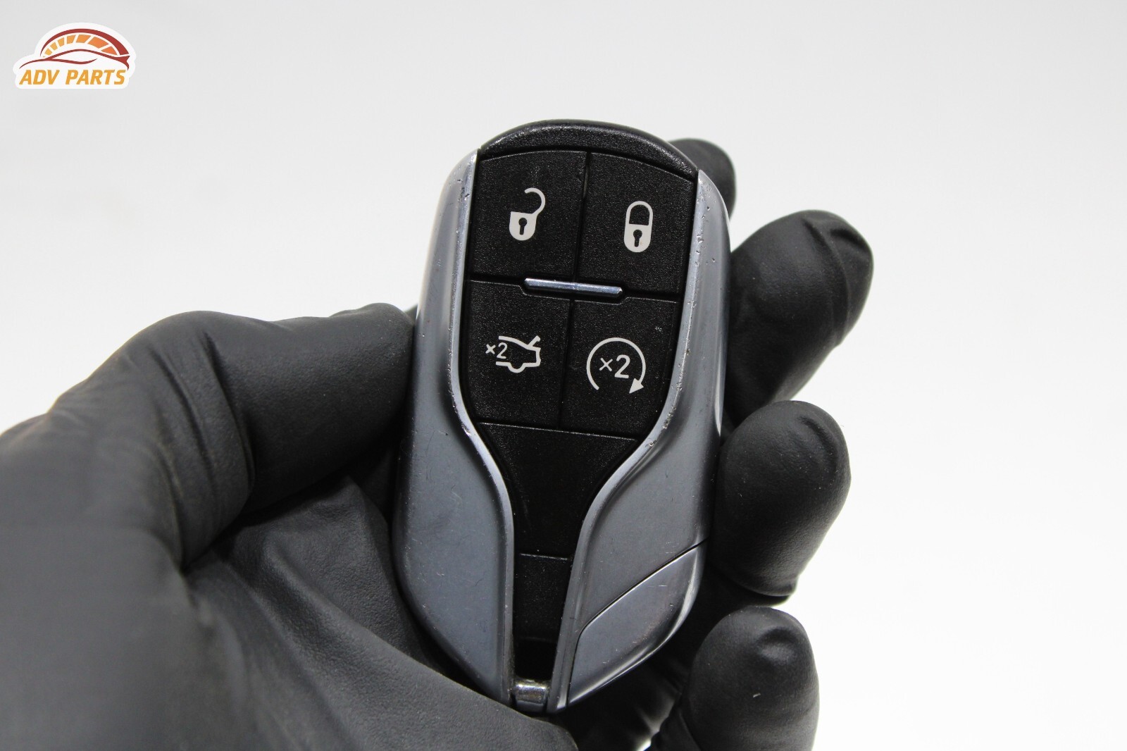 2017 - 2020 MASERATI LEVANTE SMART KEYLESS ENTRY REMOTE KEY FOB OEM