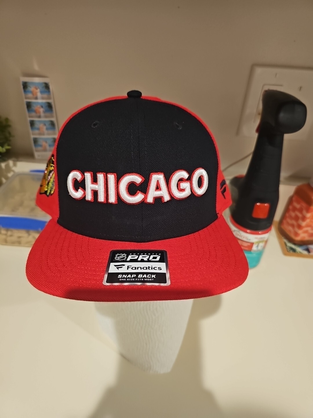 NEW Fanatics Chicago Blackhawks Authentic PRO Reverse Retro 2.0 Snapback Hat NWT