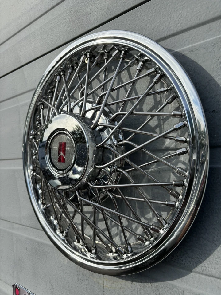 1985 Oldsmobile Calais Fwd Spoked 13” Used Hubcap Wire 1 Oem Rare P/N 22522802  - Image 3 of 4