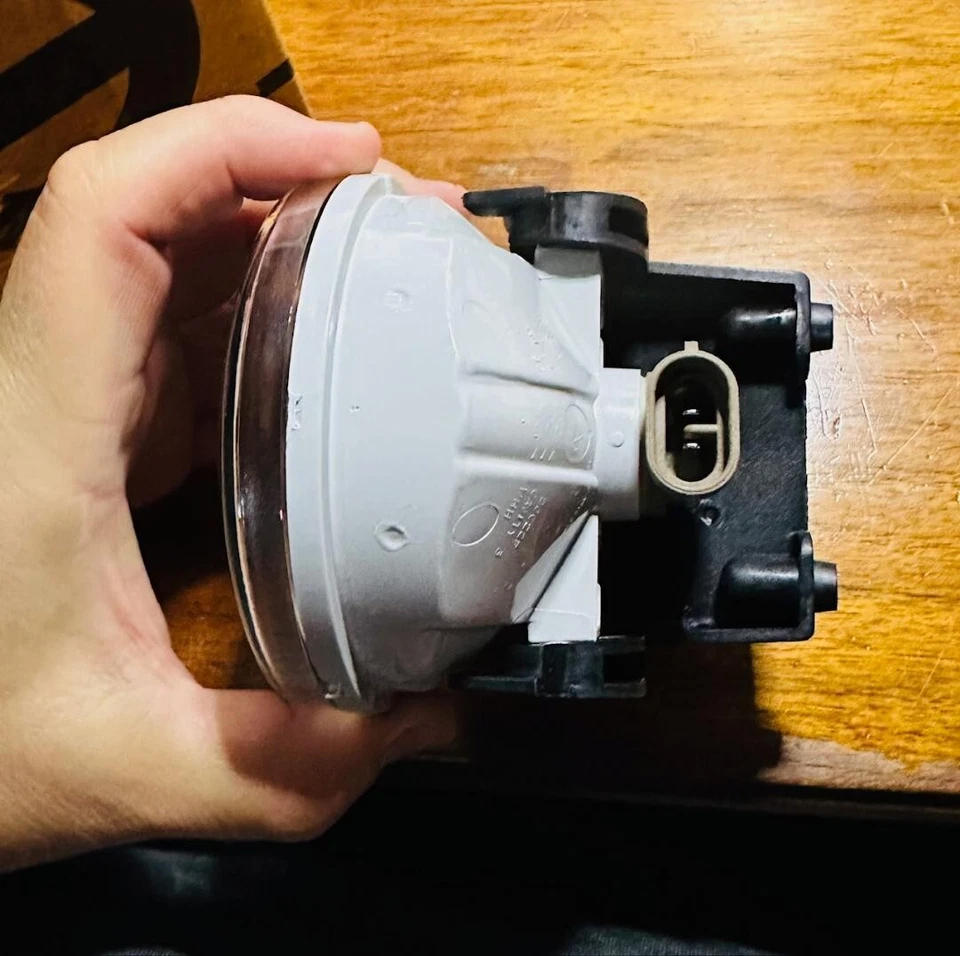 FARO ANTINIEBLA MOPAR DAKOTA 55077320AD 2001-2014 NUEVO FABRICANTE DE EQUIPOS ORIGINALES 500A nuevo Foto 4 de 4