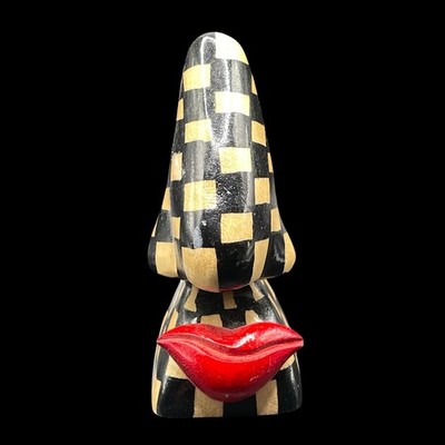 Picasso's Nose Checkerboard Red Lips Eye Glasses Stand
