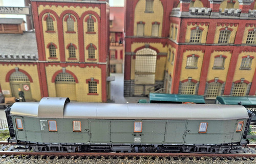 Roco H0 4220S Hechtwagen Gepäckwagen 105 101 Hmb Hamburg der DB in OVP/2516 | Zustand: Gebraucht