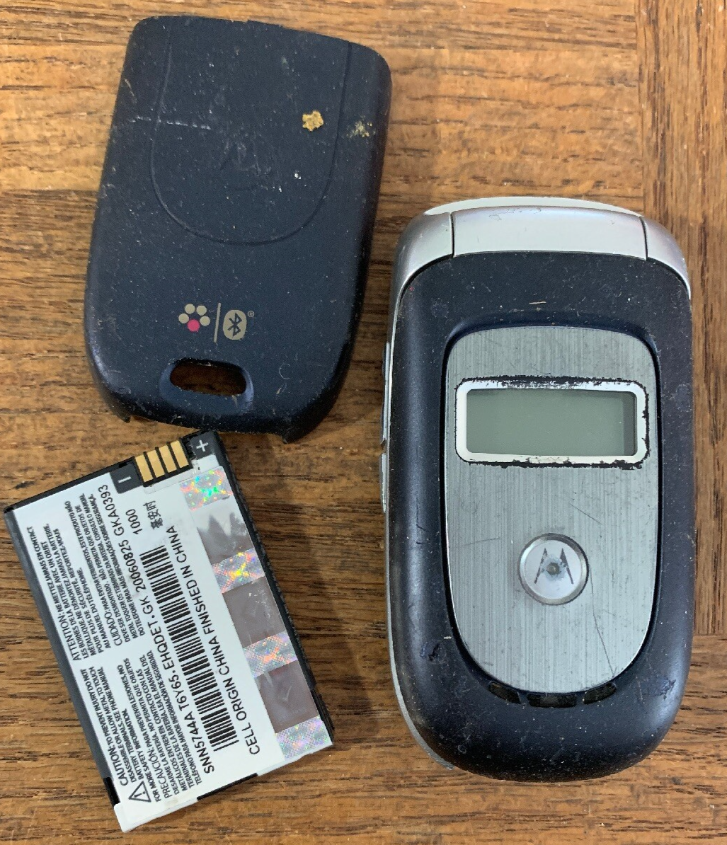 Motorola V series V195 - Blue (T-Mobile) Cellular Phone-For Parts