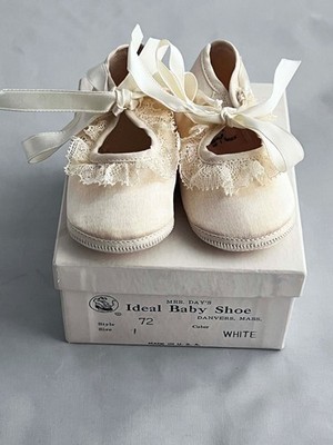 Mrs. Day's Ideal Baby Shoes- Size 1 -New In Original Box - 40's-50's