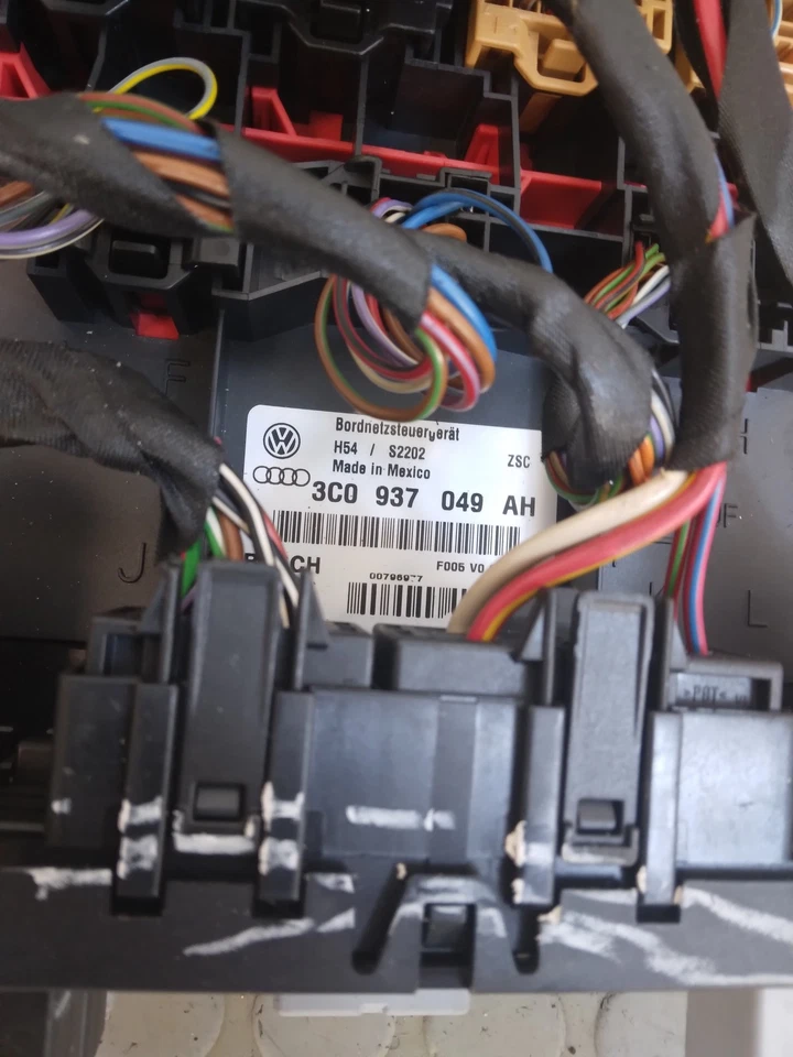 18254 Centralina body computer Vw Golf V Variant dal 2007 al 2009 cod 3c0937049a - Immagine 2 di 4