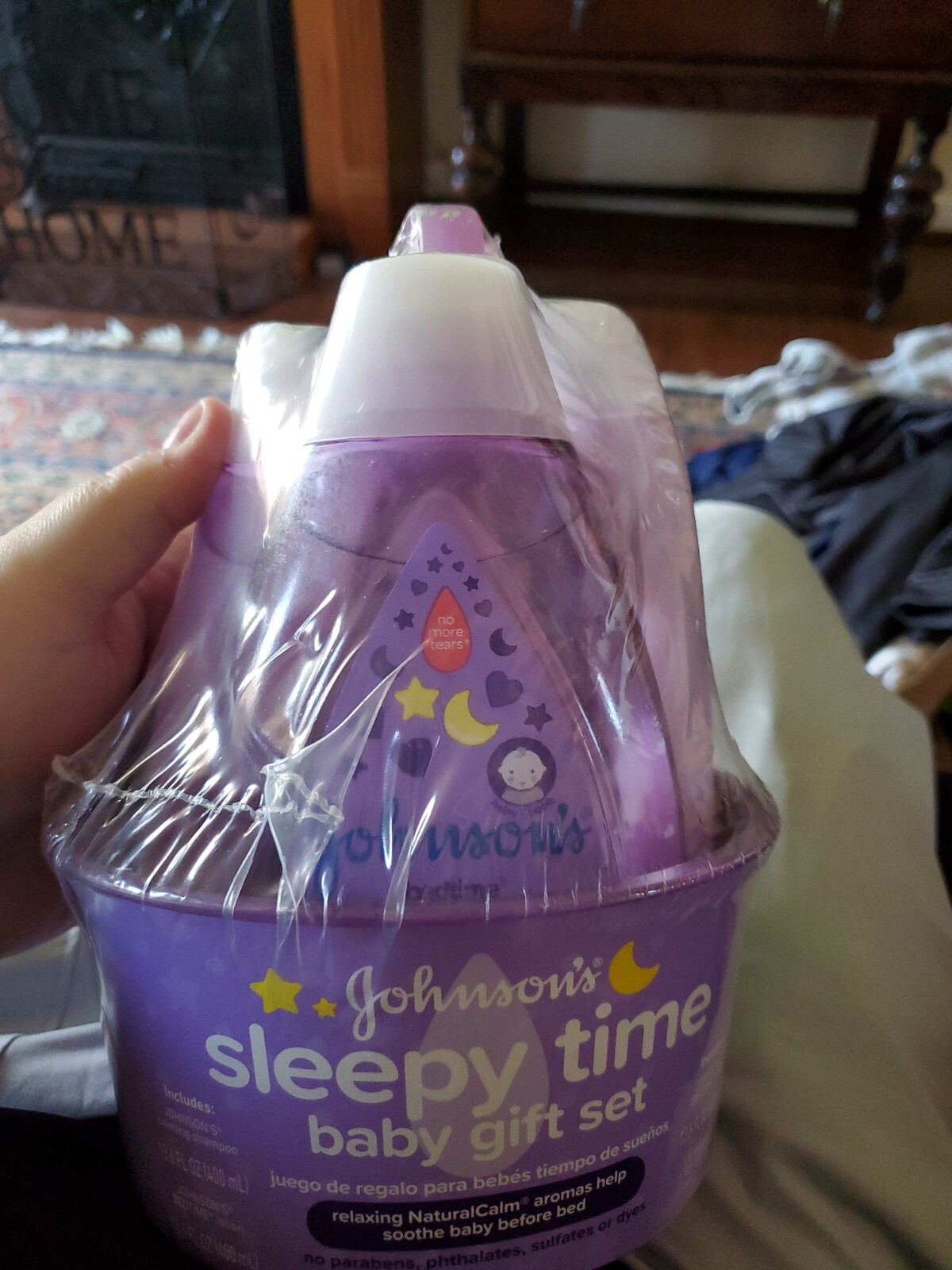 Johnson's Sleepy Time Baby Gift Set with Relaxing NaturalCalm Aromas