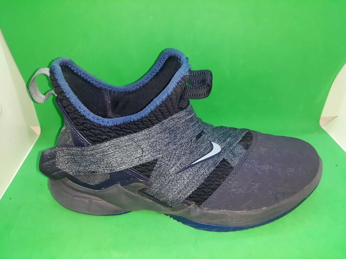 Nike Navy Blue Lebron James Soldier XII AA1352-401 Basketball Shoes Men Sz 6/6Y