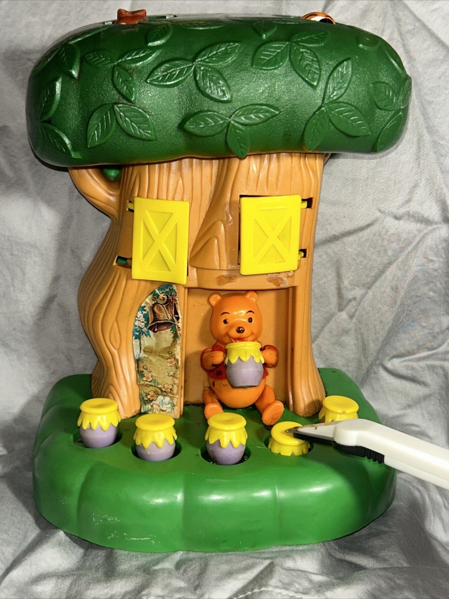 HTF Vintage Winnie The Pooh & Friends Figure Treehouse Honey Tree