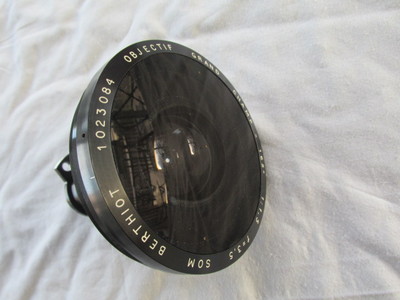 A Som Berthiot Grand Champ f/1.5 35mm Lens - Flints Auctions