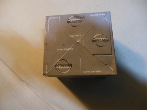 Nissan Renault Oil Filter 8200033408 15208-BN700 Original - Imagen 2 de 6