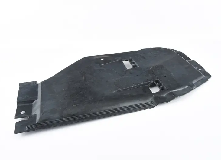 MERCEDES-BENZ A W176 Motorraum-Unterabdeckung A1765200023