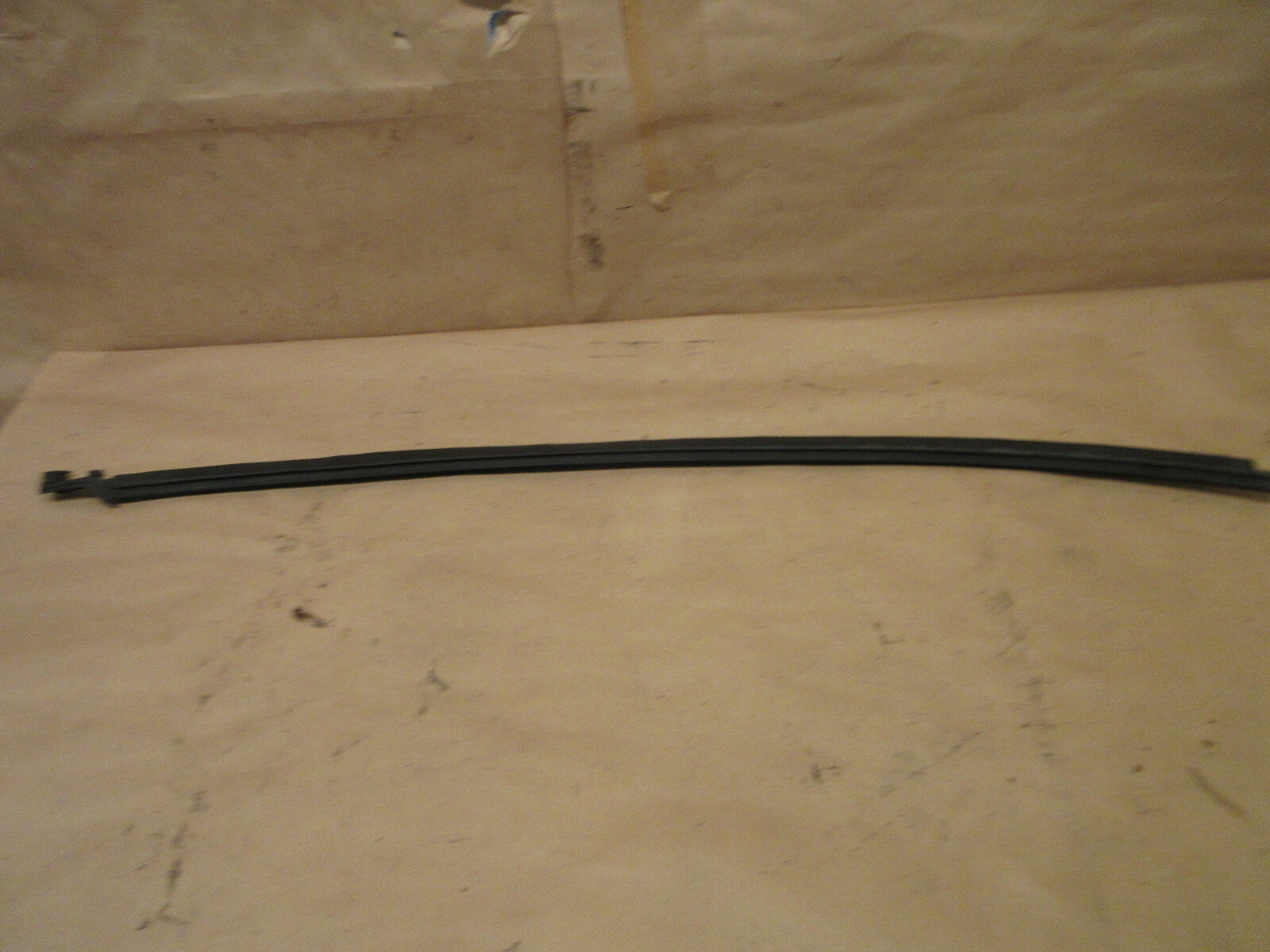 McLaren 570S RH Door Scraper Moulding P/N 13A7026CP