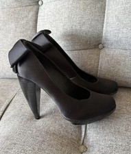 Alice  Olivia Satin Bow Pumps Black Leather Sole Cone Heel Round Toe Sz 7