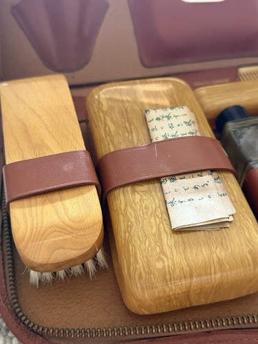 Kit toeletta da viaggio uomo vintage custodia top in pelle di mucca - Foto 2 di 12