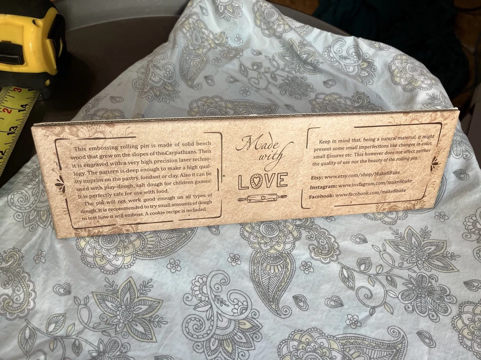 MAKE & BAKE Wooden Rolling Pin Embossed Fleur di Lis Pattern NEW in Gift Box - Image 4 of 4