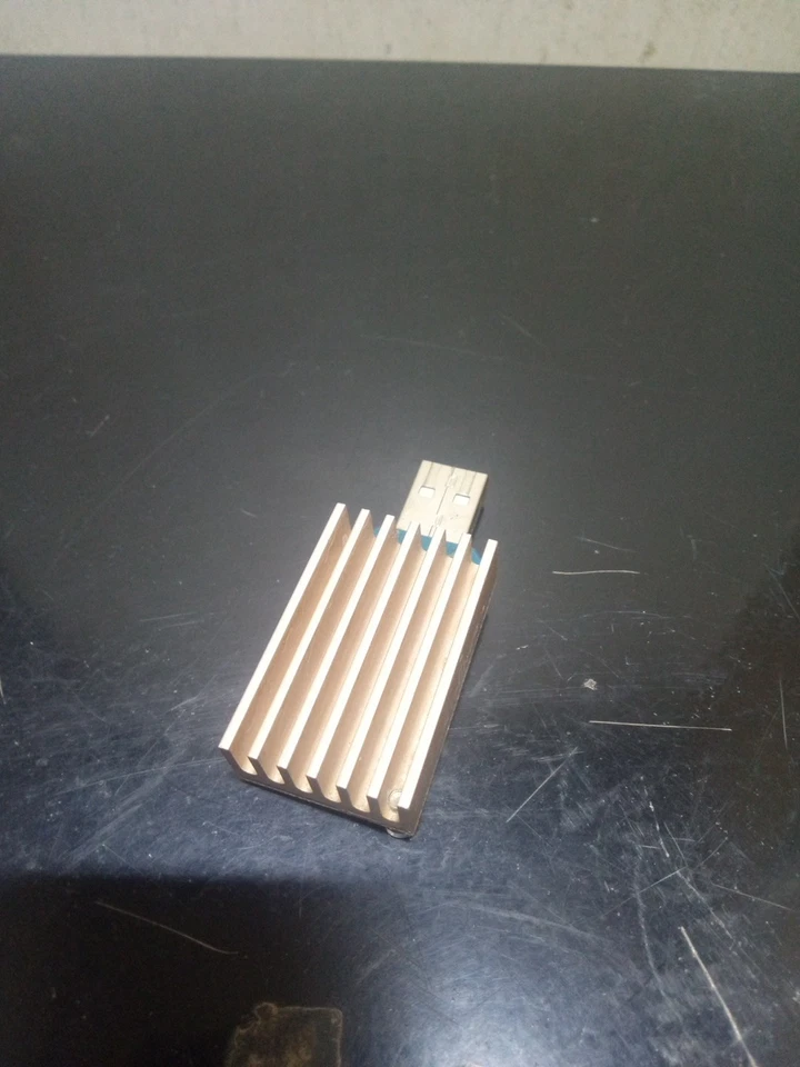 Bitmain Antminer U2 V1.2 SHA-256 Bitcoin Miner *VERY RARE* Cryptocurrency Miner - Image 3 of 4