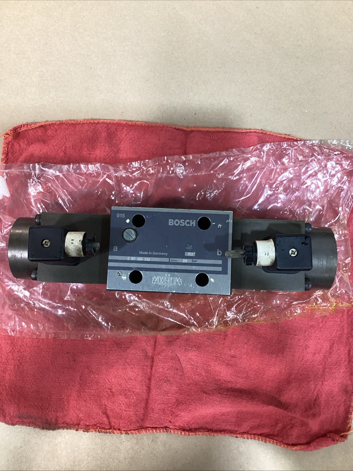 BOSCH Valve 0 811 404 843 Used