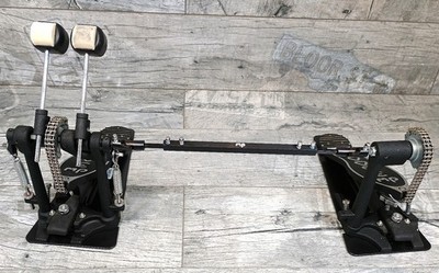 DW-3002 Doppelfußmaschine mit Doppelkette stabil Pedal Schlagzeug   TOPZUSTAND 