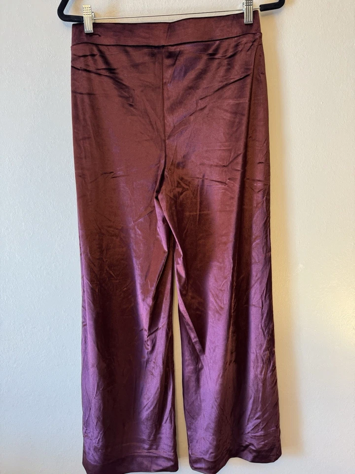 NUEVO CON ETIQUETAS Preciosos Pantalones de Terciopelo Granate Casa Blanca Mercado Negro Pierna Ancha Medianos Foto 4 de 4