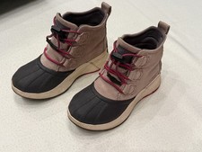 Sorel Youth Out N About Classic WP. Size 1.