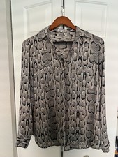 Express Portofino Women s M Black White Snake...