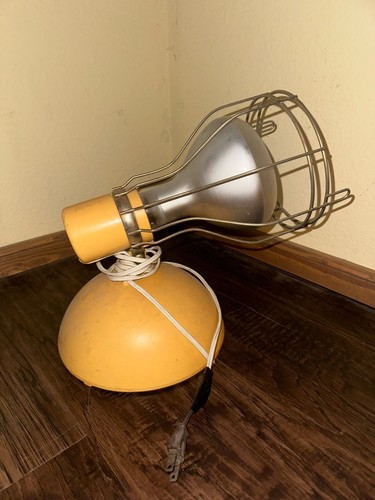 Vintage General Electric GE Time-A-Tan Sun Lamp Model RSK6 Yellow