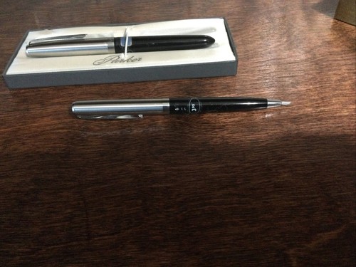 Parker VTG “21”595 SpeciaL Fountain And Ball Point Pen Set Chrome/Black - Picture 6 of 18