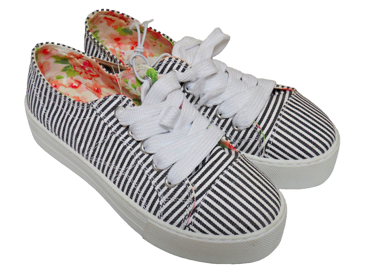 Aeropostale Striped Canvas Black White Sneakers Skaters Flats Size 6 | eBay