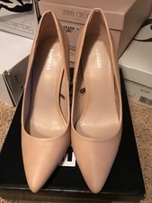 Women Express Beige Classic Pumps Size 6