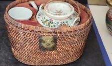 ANTIQUE CHINESE ROSE MEDALLION PORCELAIN PICNIC TEA SET PADDED WICKER BASKET